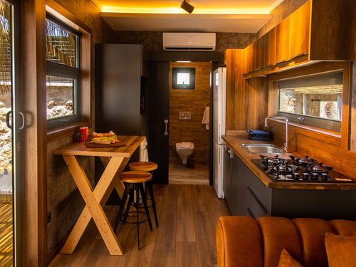 gece  -  Kasım
  | Kalkan Akbel’de Kısmi Deniz Manzaralı & Jakuzili Balayı Villası | Ücretsiz Kahvaltı ve Site Avantajlı Tatil Evi